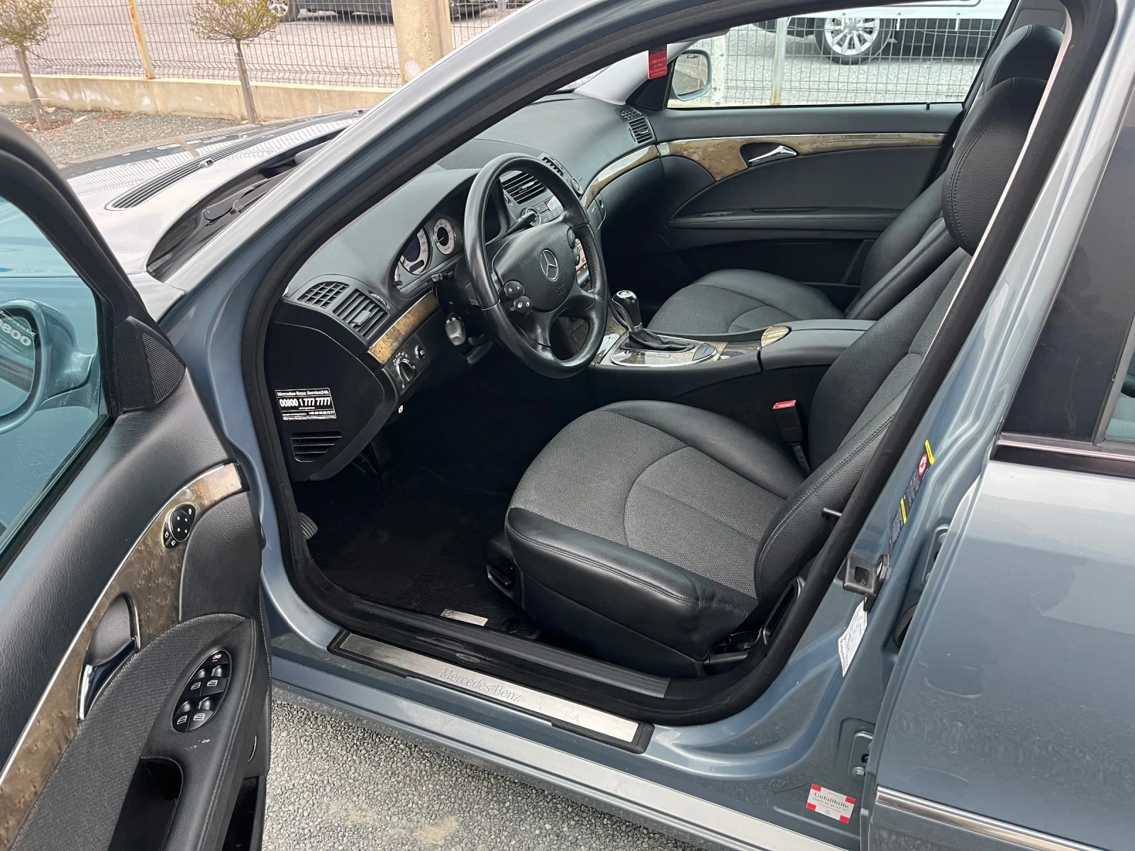 Mercedes-Benz E 280 I-EVO-Avantgarde-Aвтоматик-Навигация, снимка 13 - Автомобили и джипове - 53890599