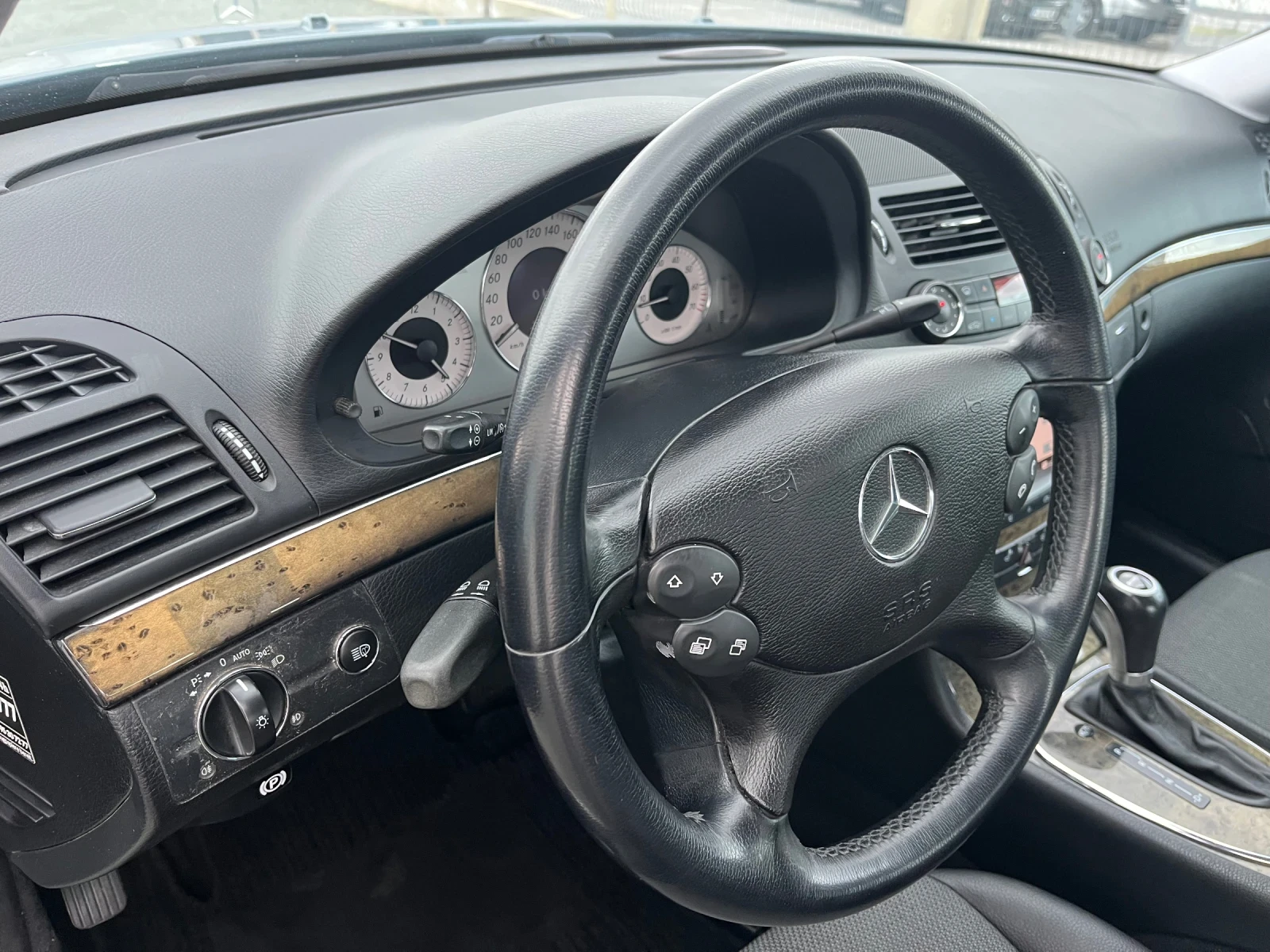 Mercedes-Benz E 280 I-EVO-Avantgarde-Aвтоматик-Навигация, снимка 12 - Автомобили и джипове - 53890599