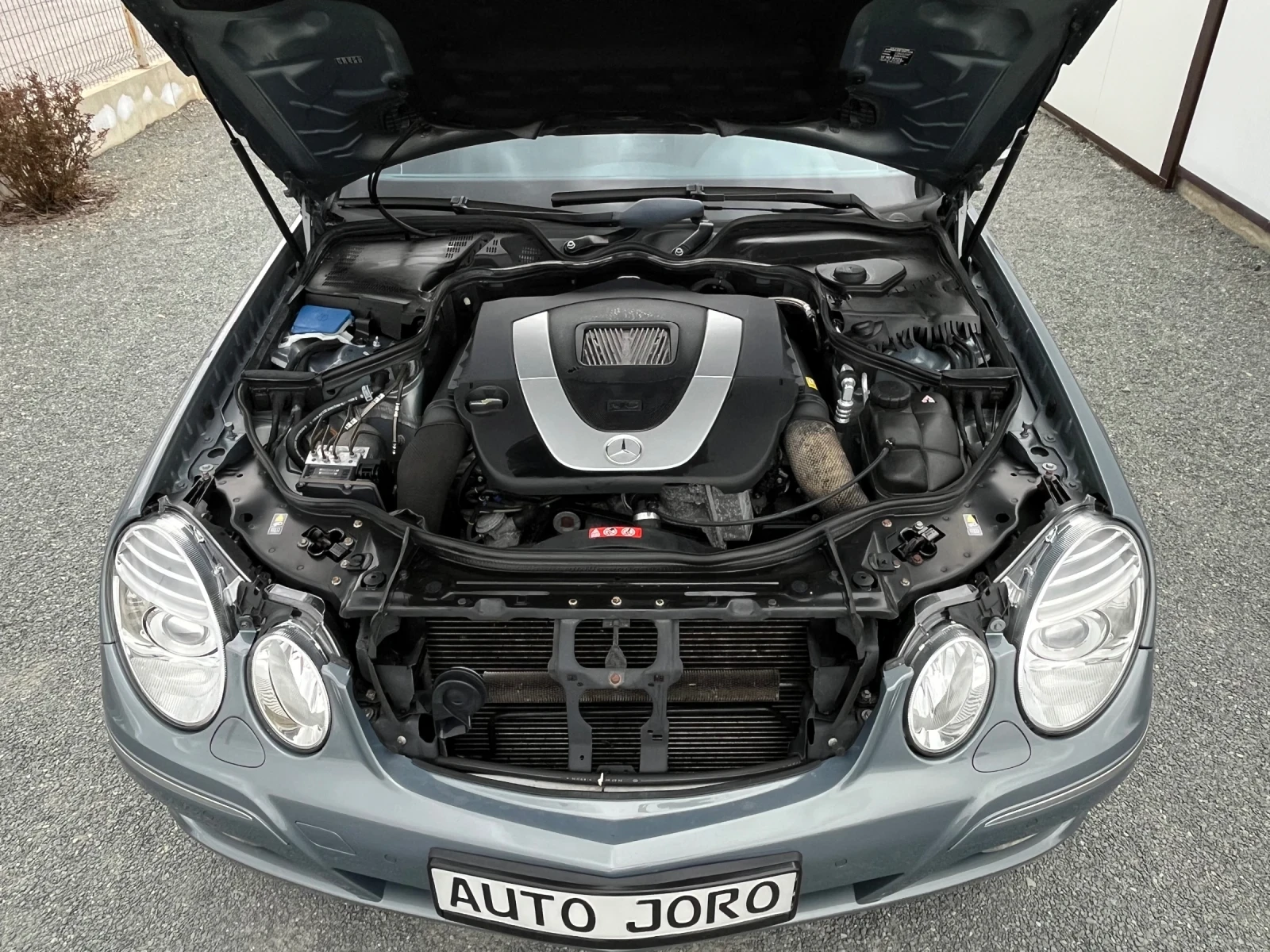 Mercedes-Benz E 280 I-EVO-Avantgarde-Aвтоматик-Навигация, снимка 17 - Автомобили и джипове - 53890599