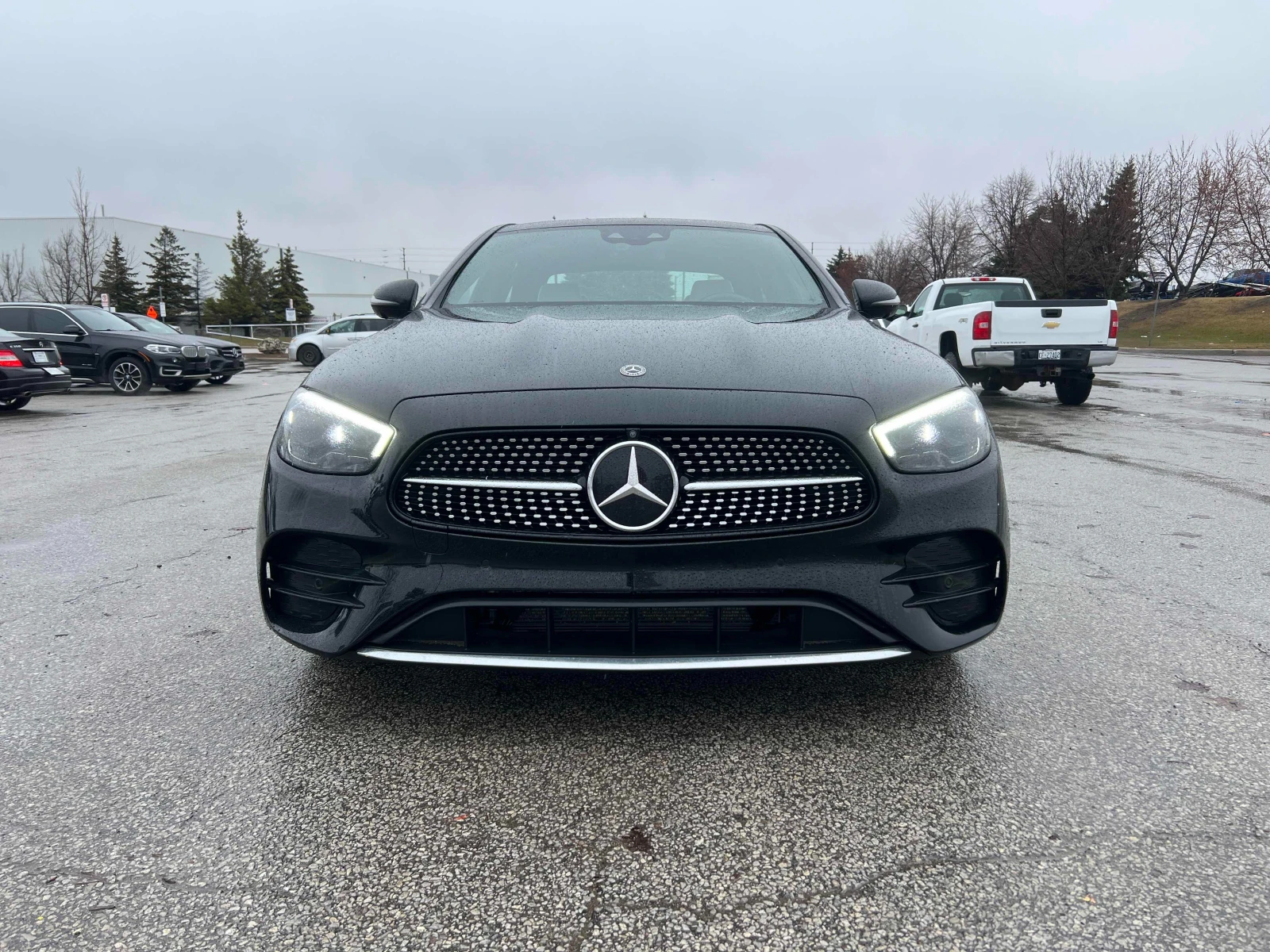 Mercedes-Benz E 450 * * CARFAX * * АВТО КРЕДИТ * * , снимка 2 - Автомобили и джипове - 53893052