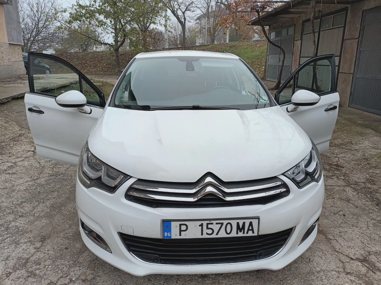 Citroen C4 1.2/131к.с 2015г. В ТОП СЪСТОЯНИЕ 