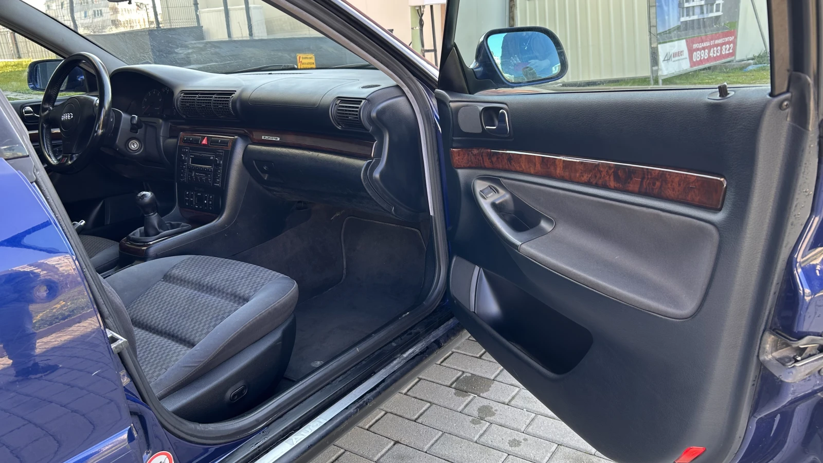 Audi A4 1.8T Quattro Sedan, снимка 11 - Автомобили и джипове - 54096572