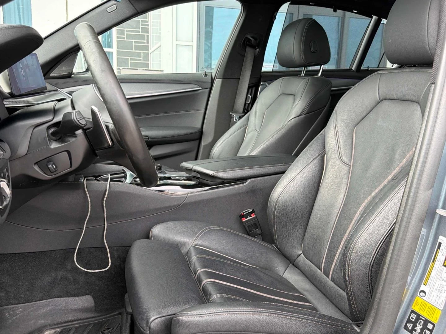 BMW 540 M-pkg | xDrive | 360  | Harman Kardon | Distronic , снимка 8 - Автомобили и джипове - 54216569