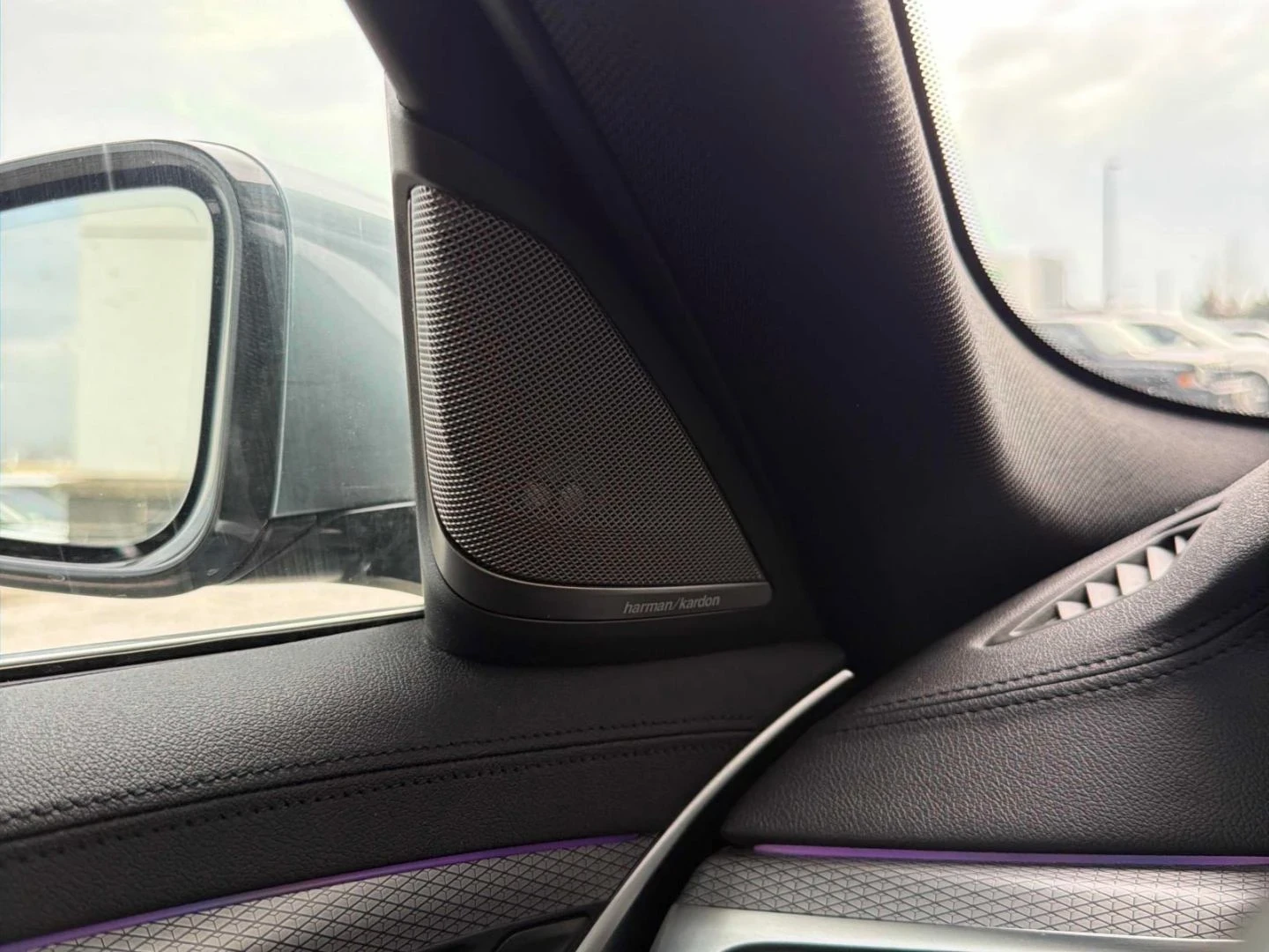 BMW 540 M-pkg | xDrive | 360  | Harman Kardon | Distronic , снимка 9 - Автомобили и джипове - 54216569