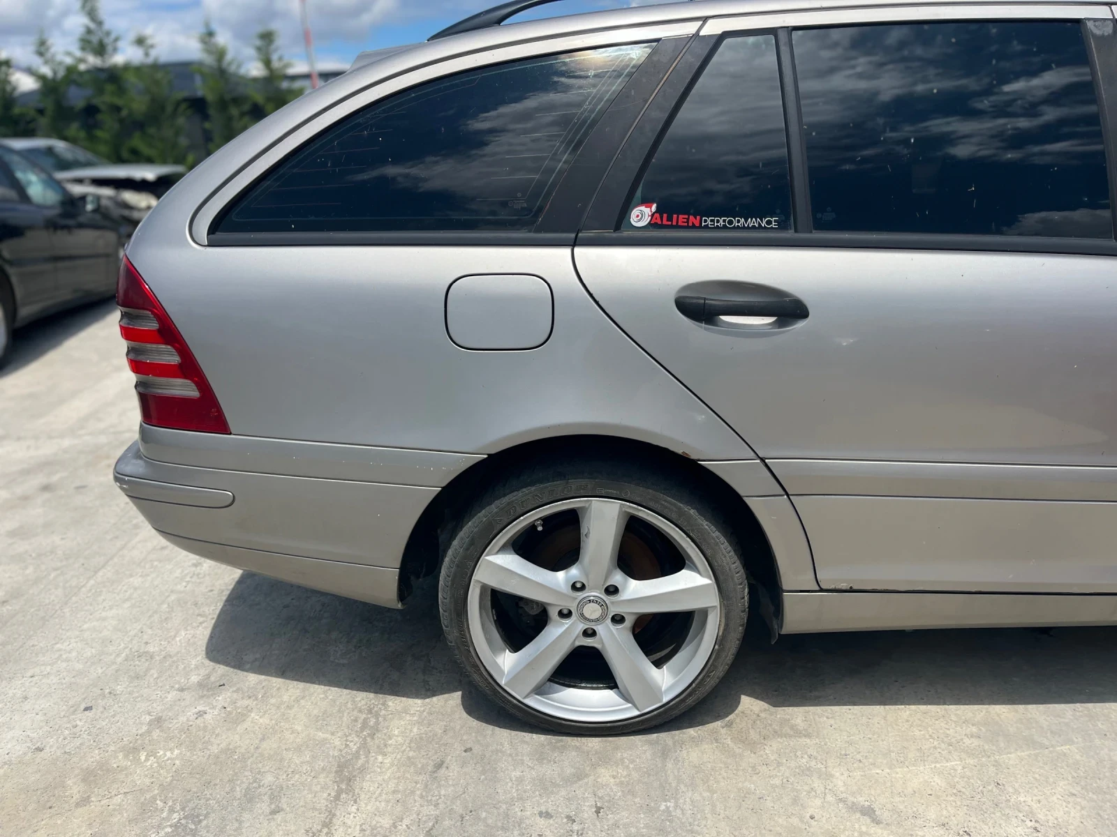 Mercedes-Benz C 220, снимка 5 - Автомобили и джипове - 54892186