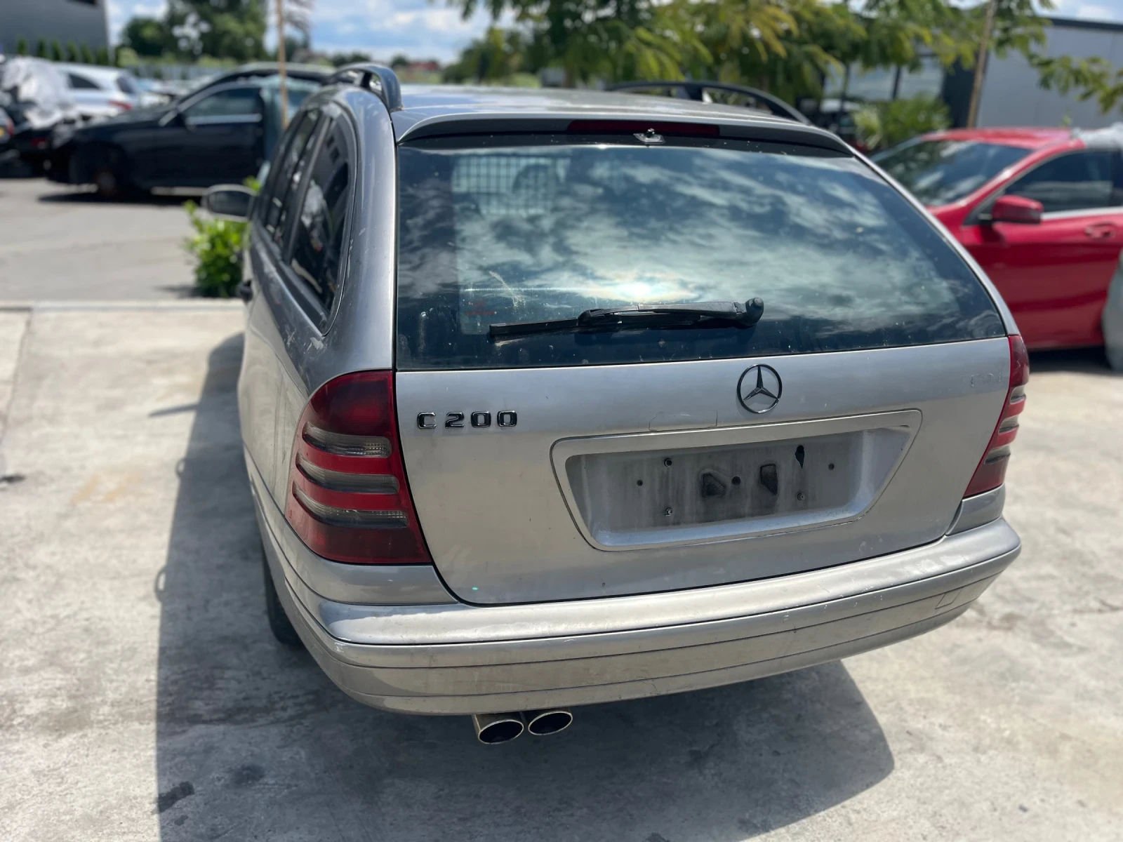 Mercedes-Benz C 220, снимка 4 - Автомобили и джипове - 54892186