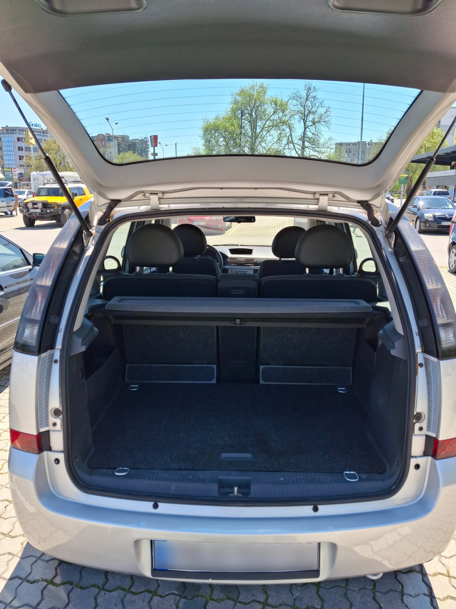 Opel Meriva, снимка 9 - Автомобили и джипове - 55016227