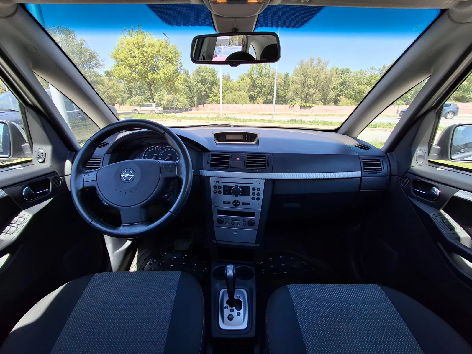 Opel Meriva, снимка 3 - Автомобили и джипове - 55016227