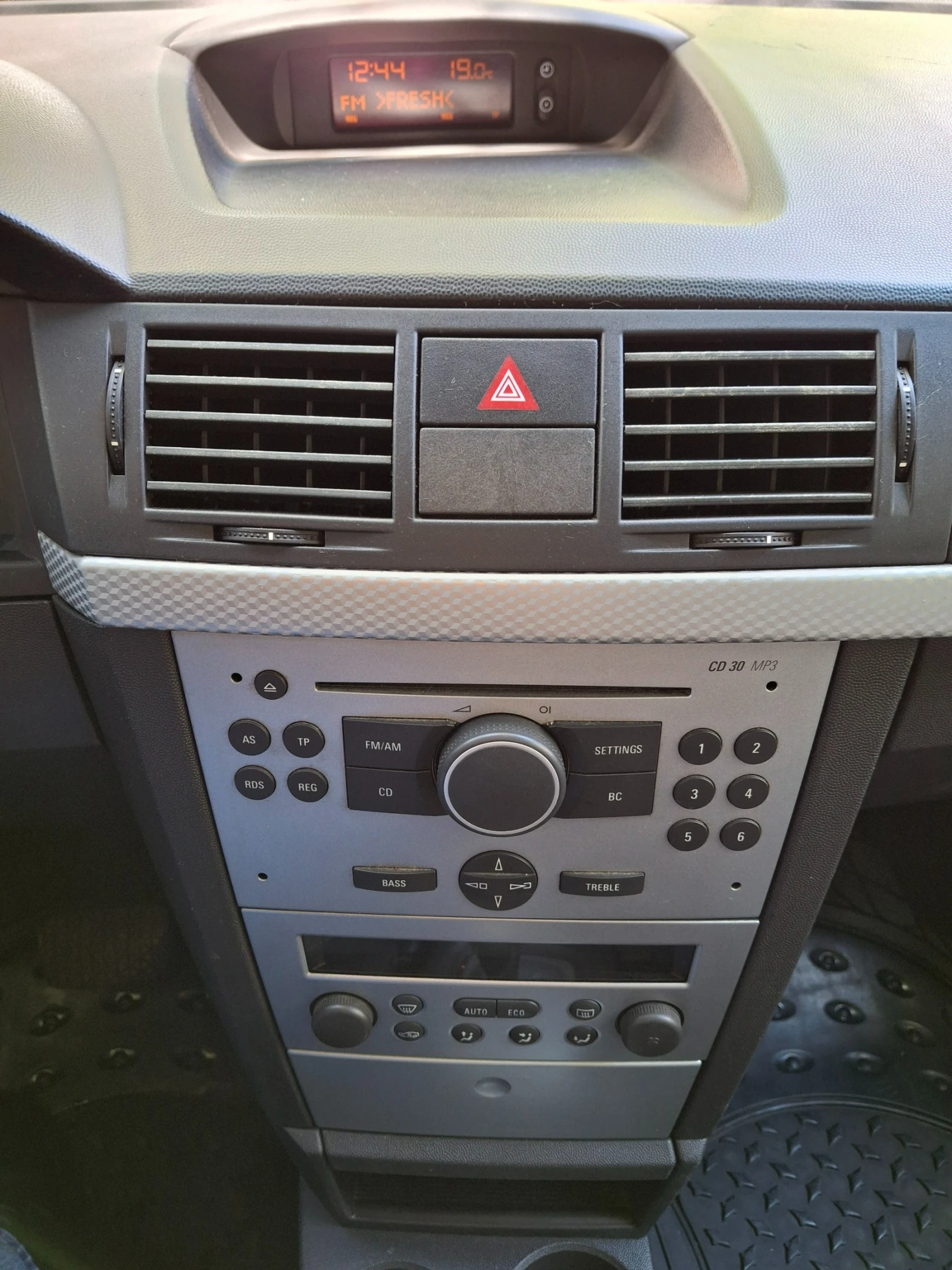 Opel Meriva, снимка 6 - Автомобили и джипове - 55016227