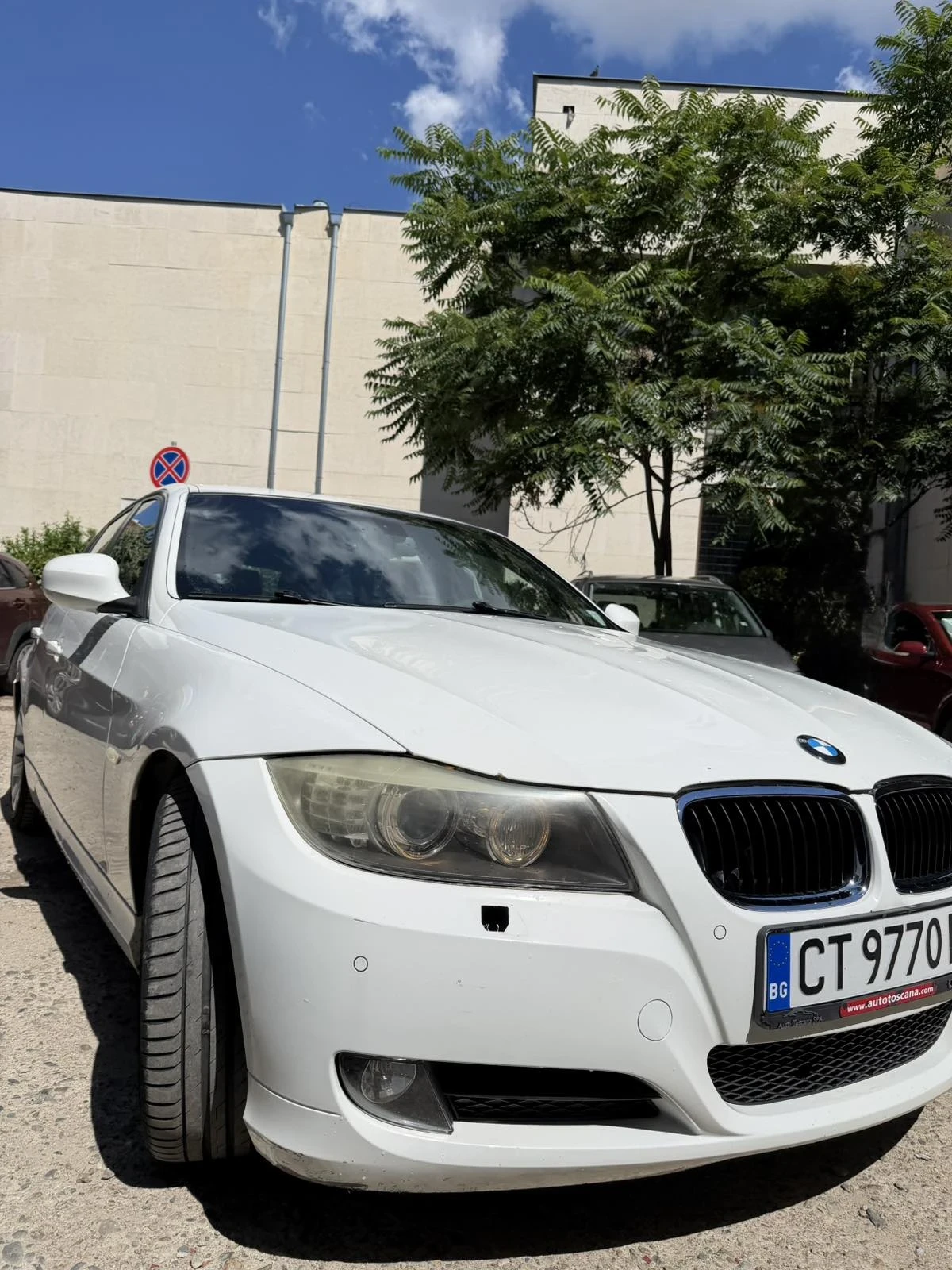BMW 320, снимка 2 - Автомобили и джипове - 55039108