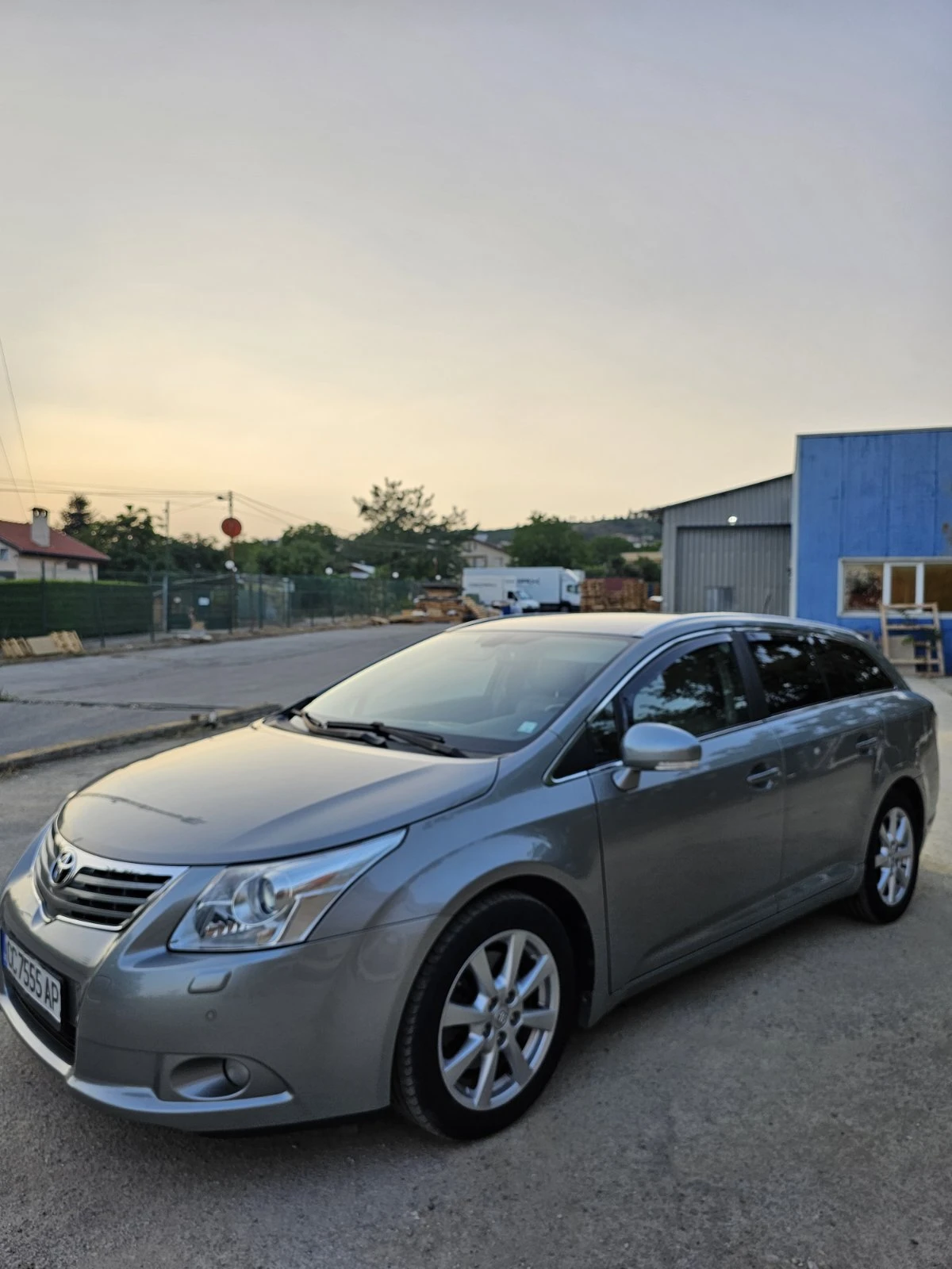 Toyota Avensis 2.2D-CAT 150к.с., снимка 2 - Автомобили и джипове - 55129623