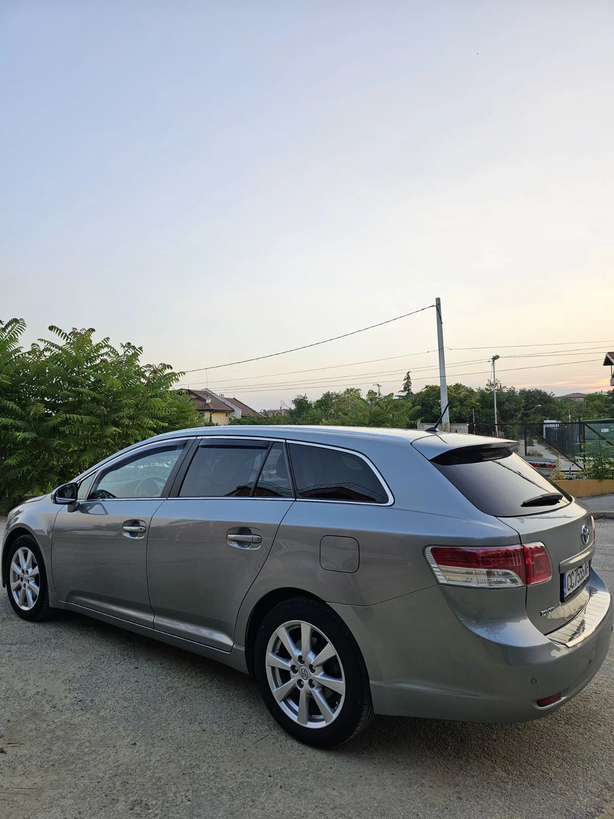 Toyota Avensis 2.2D-CAT 150к.с., снимка 7 - Автомобили и джипове - 55129623
