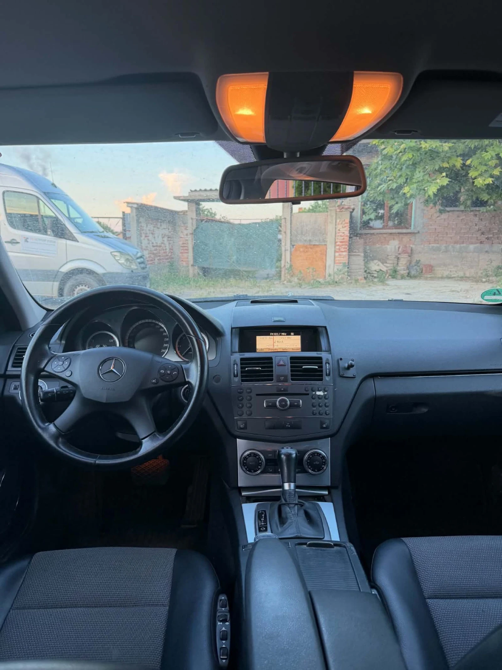 Mercedes-Benz C 220, снимка 5 - Автомобили и джипове - 55289769