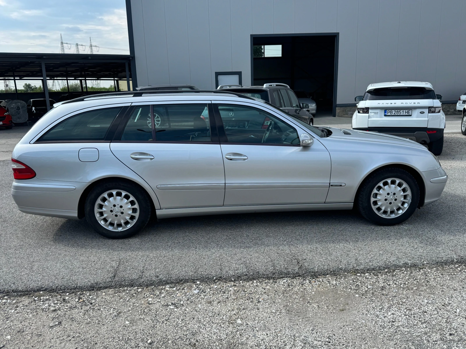 Mercedes-Benz E 270 CDI, снимка 4 - Автомобили и джипове - 55322754