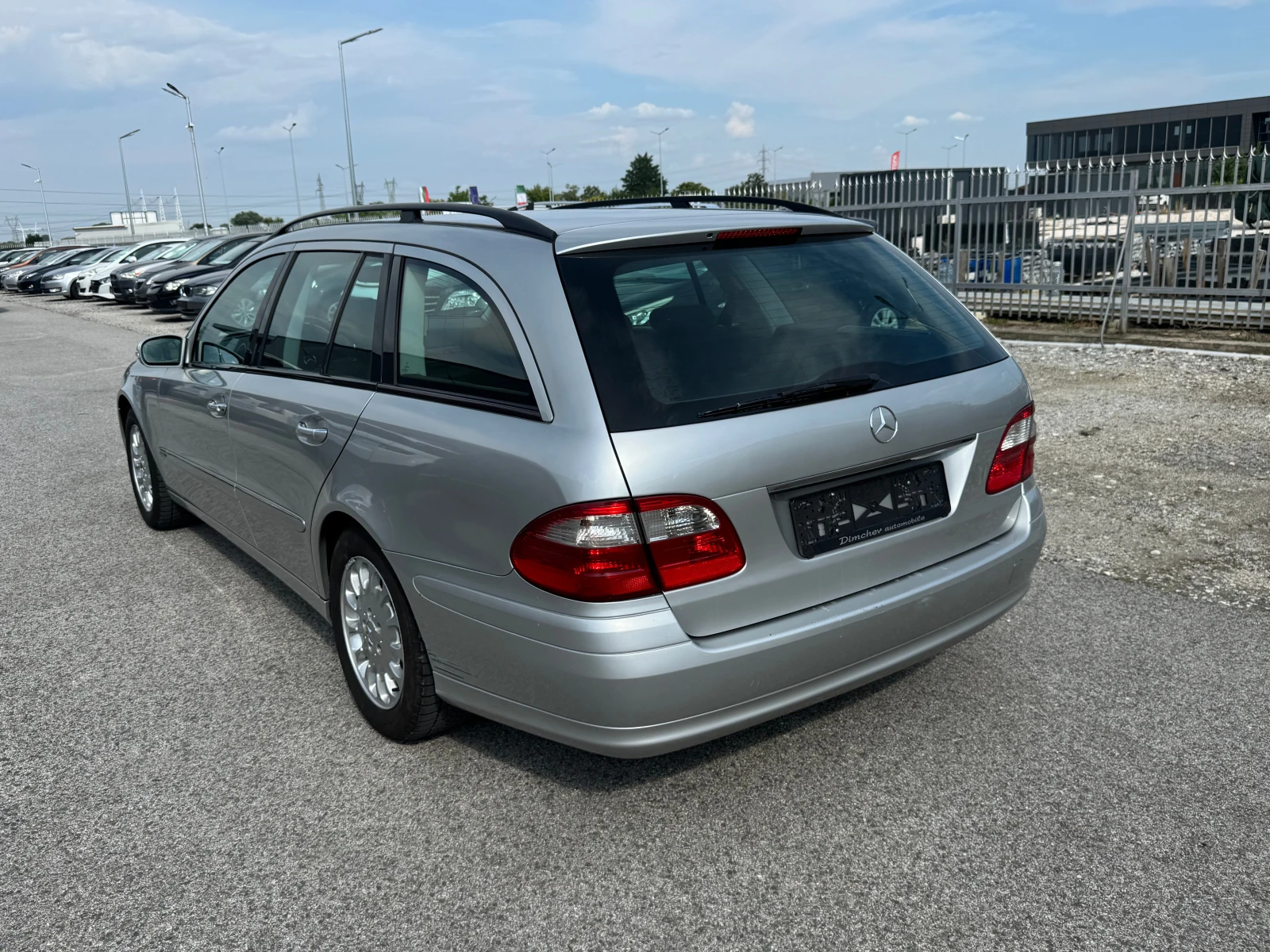 Mercedes-Benz E 270 CDI, снимка 5 - Автомобили и джипове - 55322754
