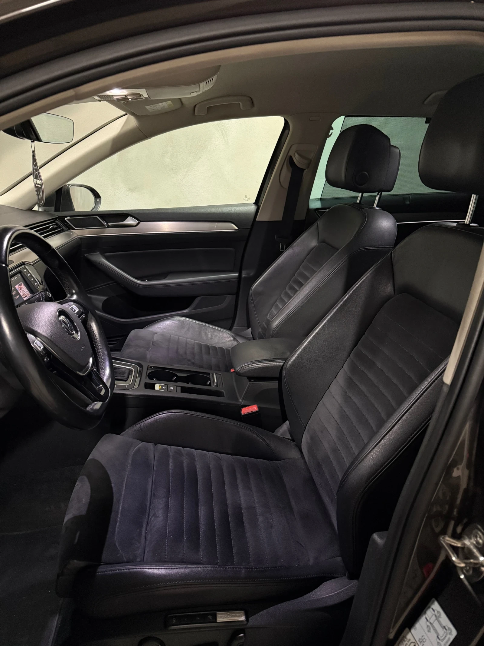 VW Passat 2.0TDI Първи собственик , снимка 6 - Автомобили и джипове - 55384924