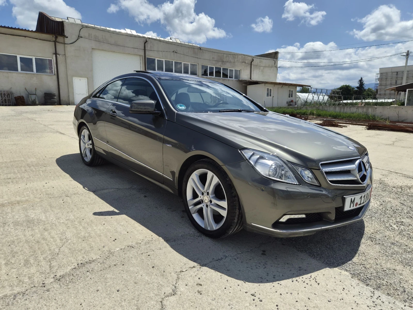 Mercedes-Benz E 250 Blue Efficiency full, navi, активни бордове
