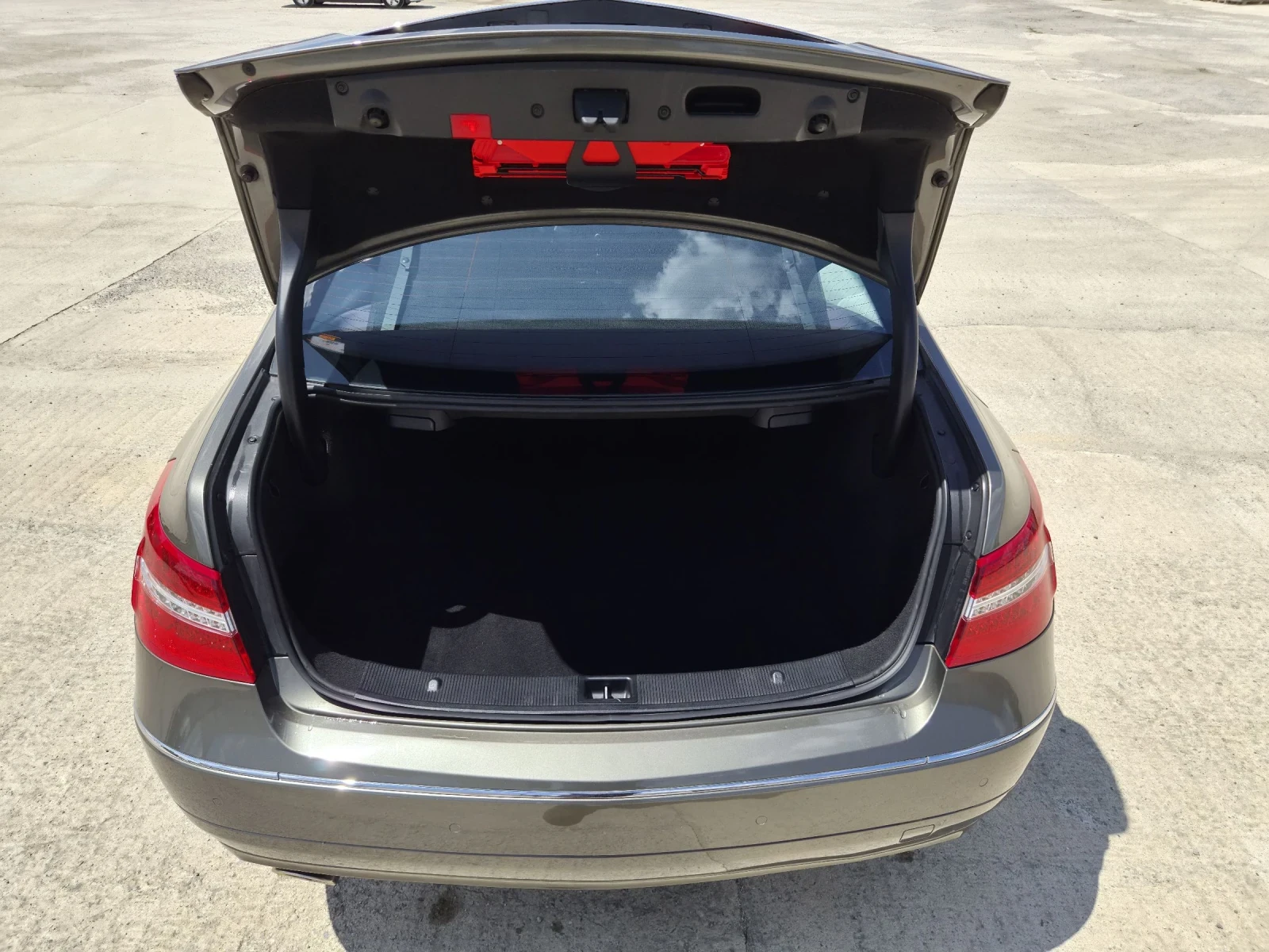 Mercedes-Benz E 250 Blue Efficiency full, navi, ������� ������� | Mobile.bg � ����������� 8