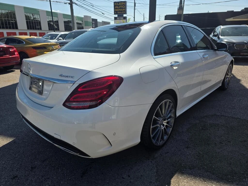 Mercedes-Benz C 400 4MATIC* AMG-LINE* BURMESTER* ПАНОРАМА* ПОДГРЕВ* , снимка 6 - Автомобили и джипове - 55627026