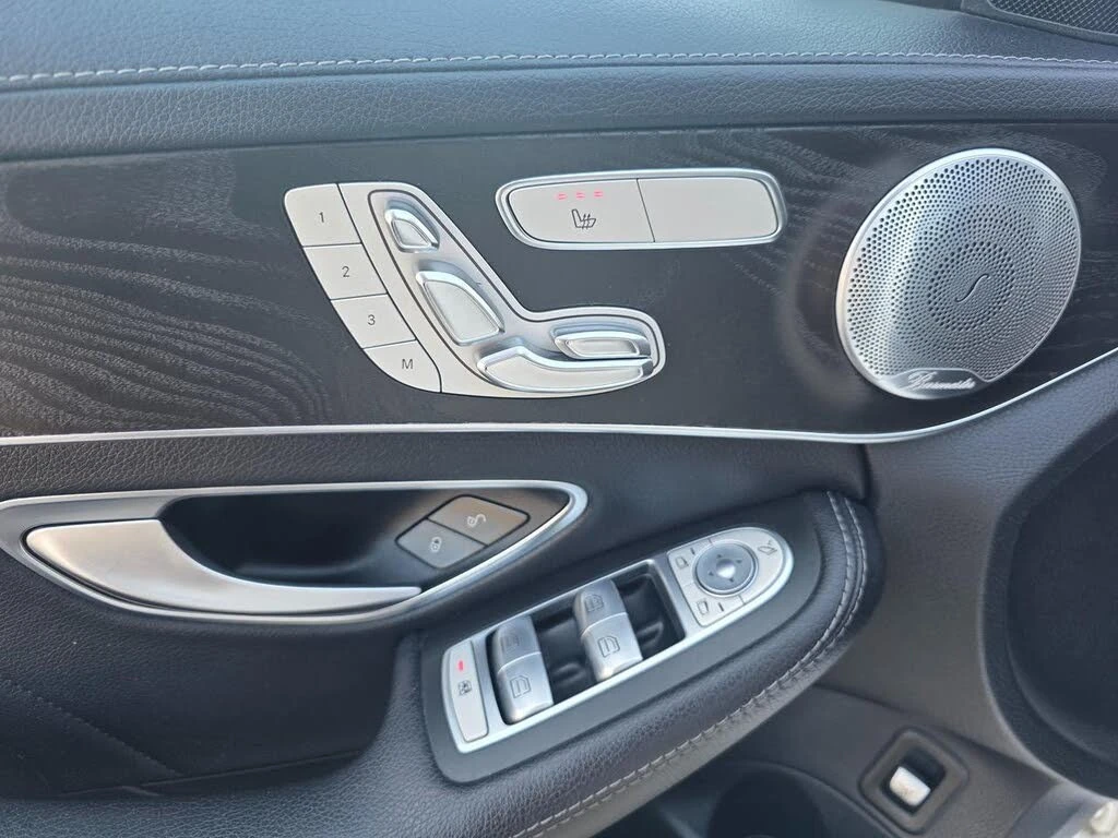 Mercedes-Benz C 400 4MATIC* AMG-LINE* BURMESTER* ПАНОРАМА* ПОДГРЕВ* , снимка 17 - Автомобили и джипове - 55627026