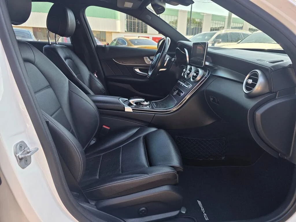 Mercedes-Benz C 400 4MATIC* AMG-LINE* BURMESTER* ПАНОРАМА* ПОДГРЕВ* , снимка 15 - Автомобили и джипове - 55627026