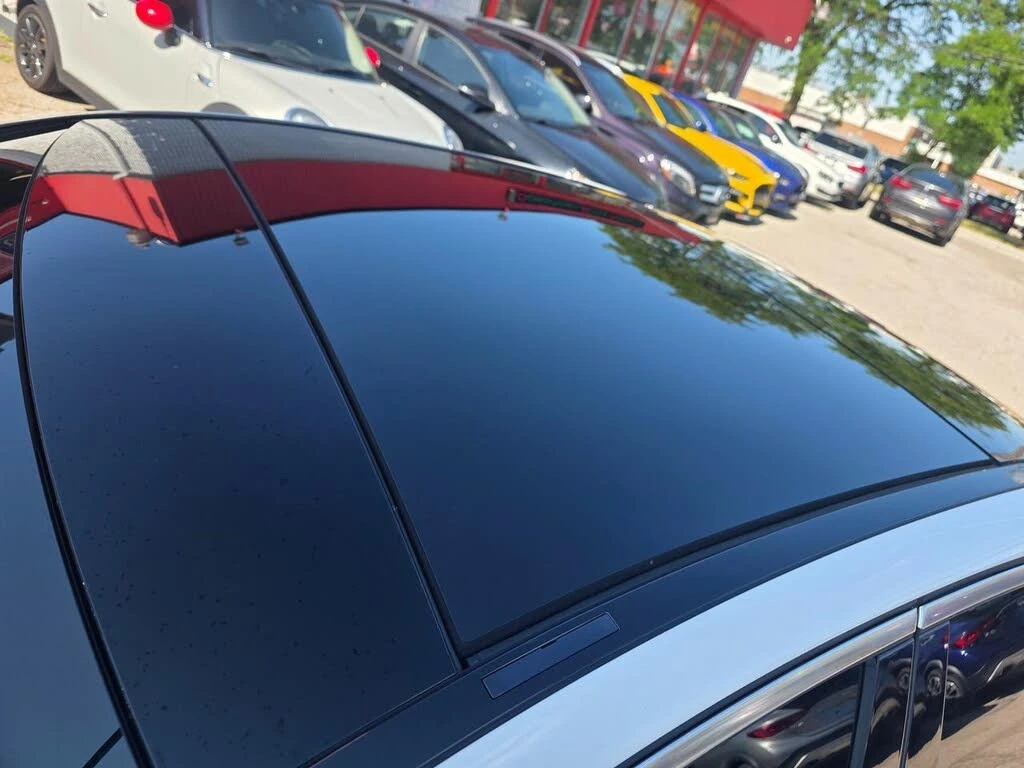 Mercedes-Benz C 400 4MATIC* AMG-LINE* BURMESTER* ПАНОРАМА* ПОДГРЕВ* , снимка 11 - Автомобили и джипове - 55627026