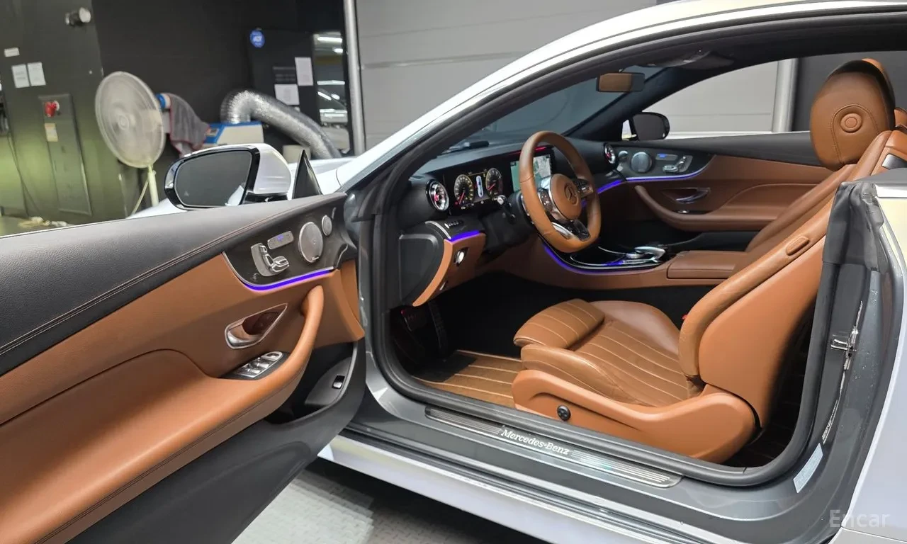 Mercedes-Benz E 450 AMG COUPE| КАФЯВА КОЖА| 360| FULL, снимка 15 - Автомобили и джипове - 56019390