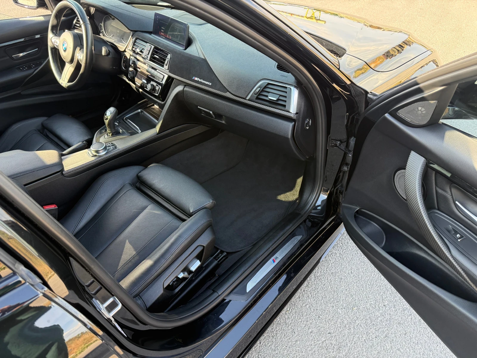 BMW 335 M Performance, снимка 6 - Автомобили и джипове - 56152133