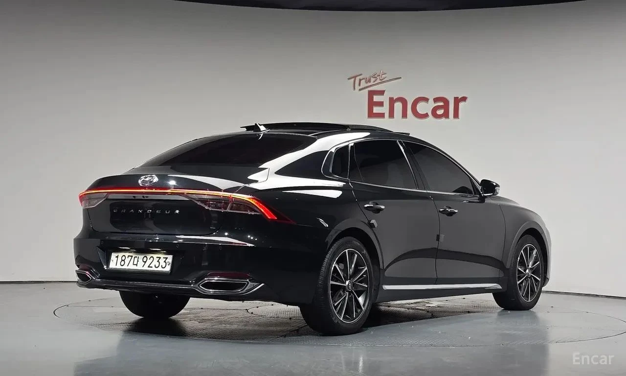 Hyundai Grandeur, снимка 2 - Автомобили и джипове - 56723719