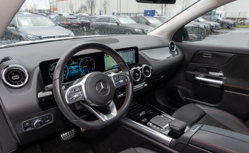 Mercedes-Benz GLA 220 d 4M *AMG*NIGHT*MBUX NAVI*360 *LED*PDC*, снимка 7 - Автомобили и джипове - 43394352
