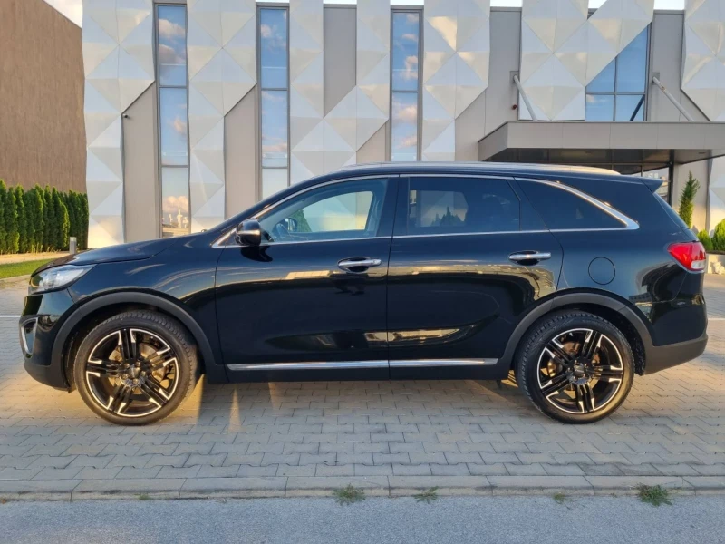 Kia Sorento 2.2CRDI Панорама.7места, снимка 7 - Автомобили и джипове - 51856834
