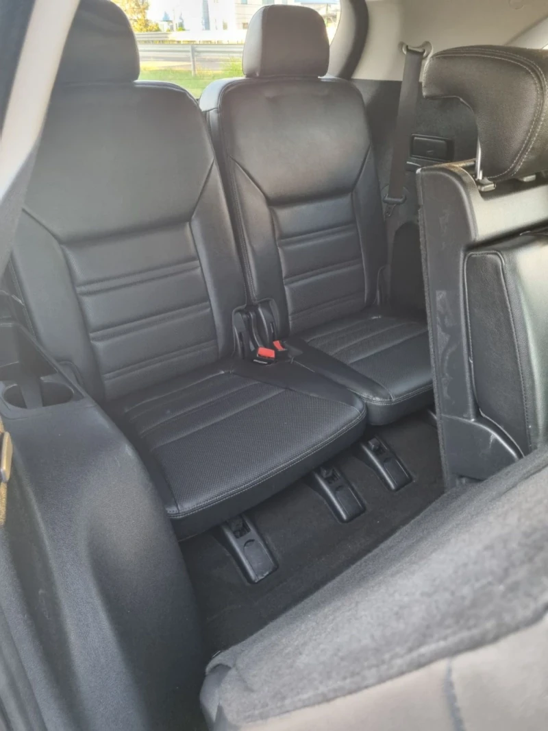 Kia Sorento 2.2CRDI Панорама.7места, снимка 14 - Автомобили и джипове - 51856834