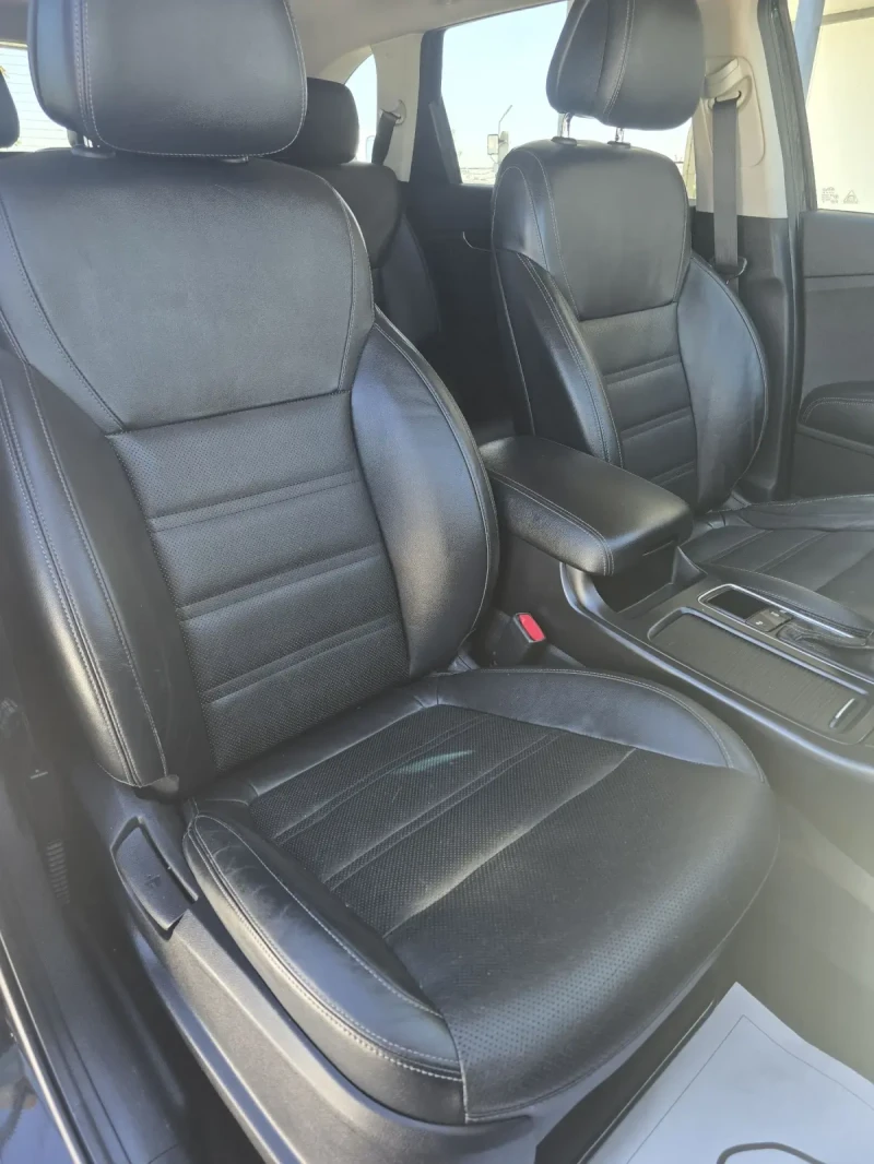 Kia Sorento 2.2CRDI Панорама.7места, снимка 12 - Автомобили и джипове - 51856834