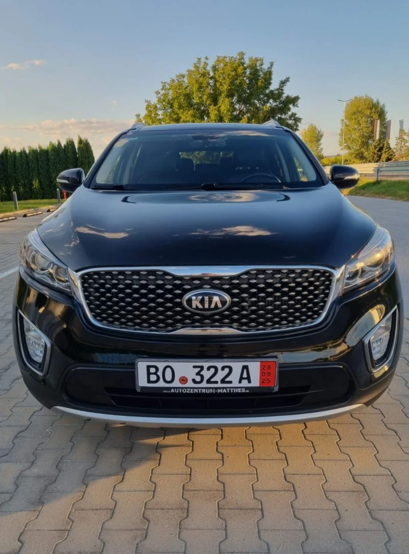 Kia Sorento 2.2CRDI Панорама.7места, снимка 2 - Автомобили и джипове - 51856834