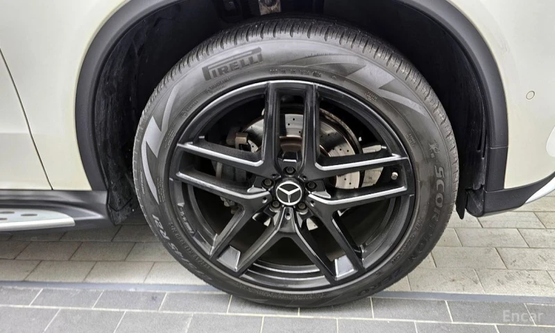 Mercedes-Benz GLE 350, снимка 5 - Автомобили и джипове - 53213535