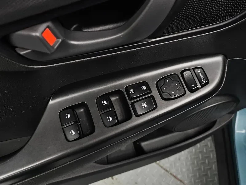 Hyundai Kona 1.6 2Wd Smart, снимка 17 - Автомобили и джипове - 53764938