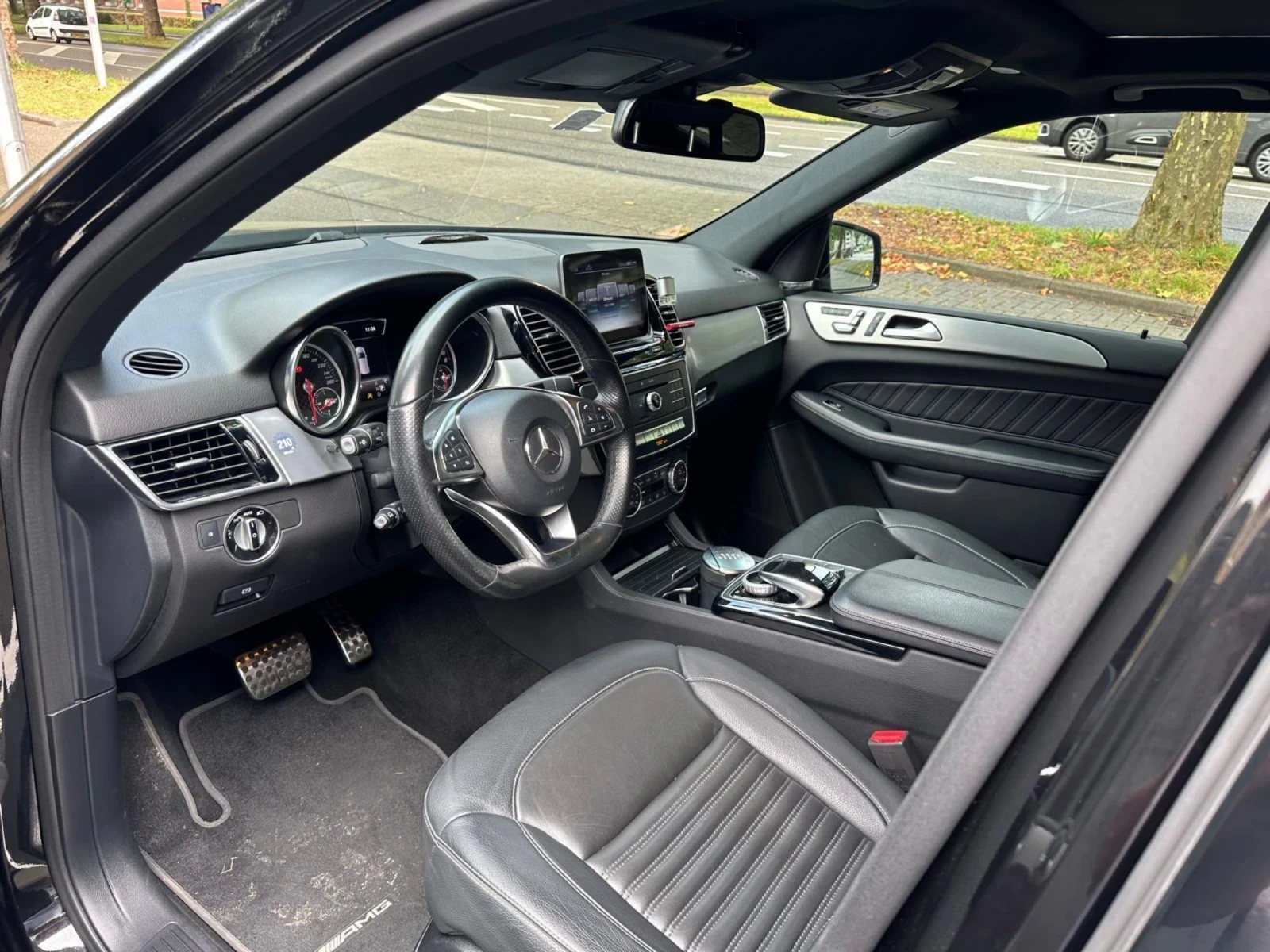 Mercedes-Benz GLE 350  - изображение 9