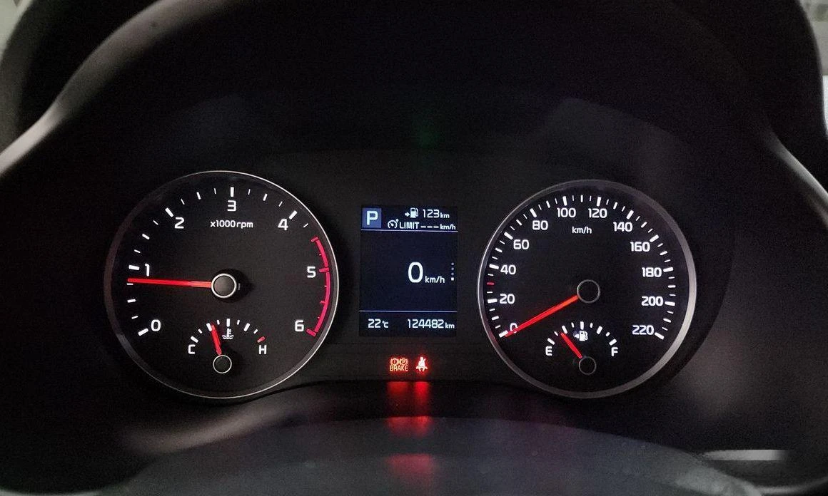 Kia Stonic Diesel 1.6 Prestige * -   *  | Mobile.bg   8