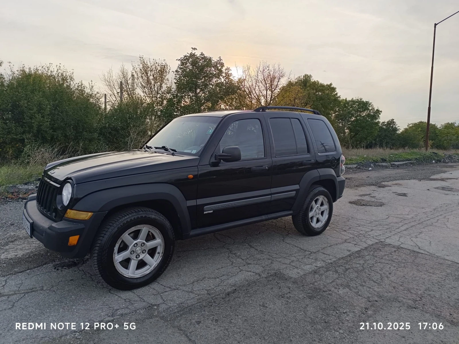 Jeep Cherokee  - изображение 6