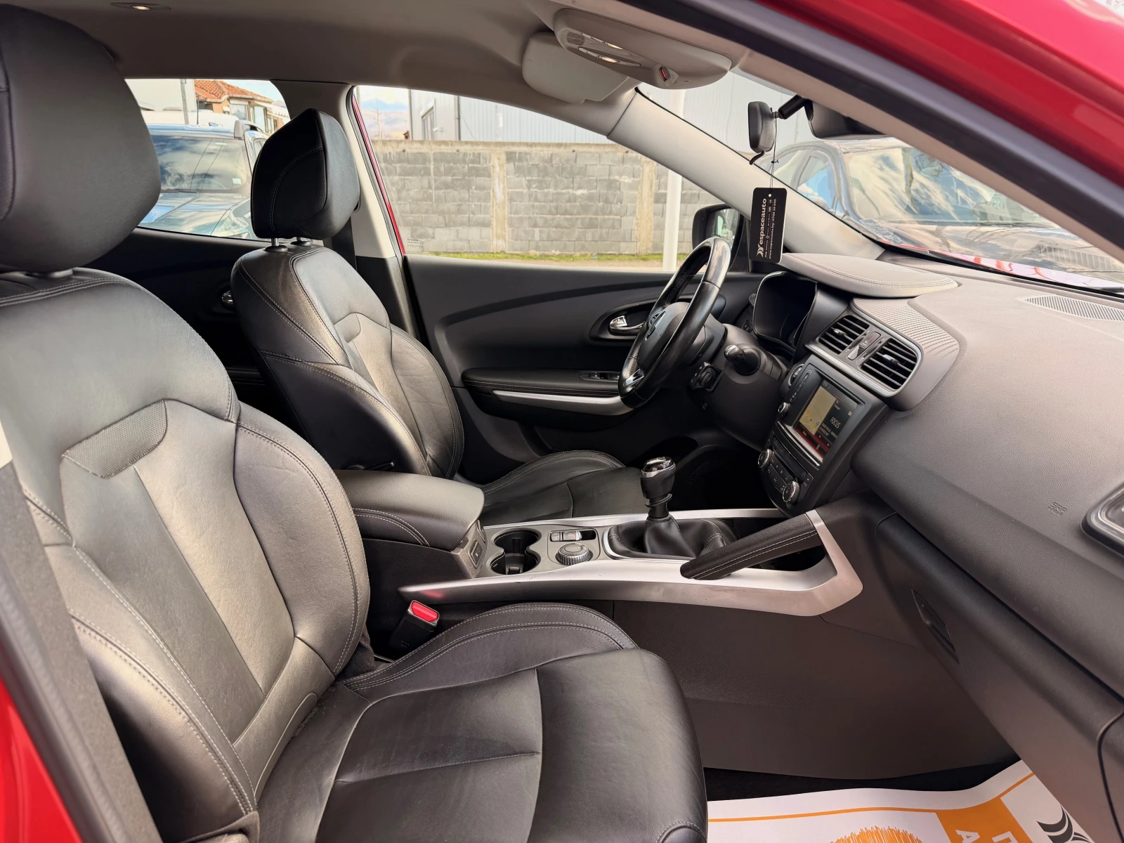 Renault Kadjar 1.6 dCI/ 130 к.с. / 4х4, снимка 13 - Автомобили и джипове - 53623381