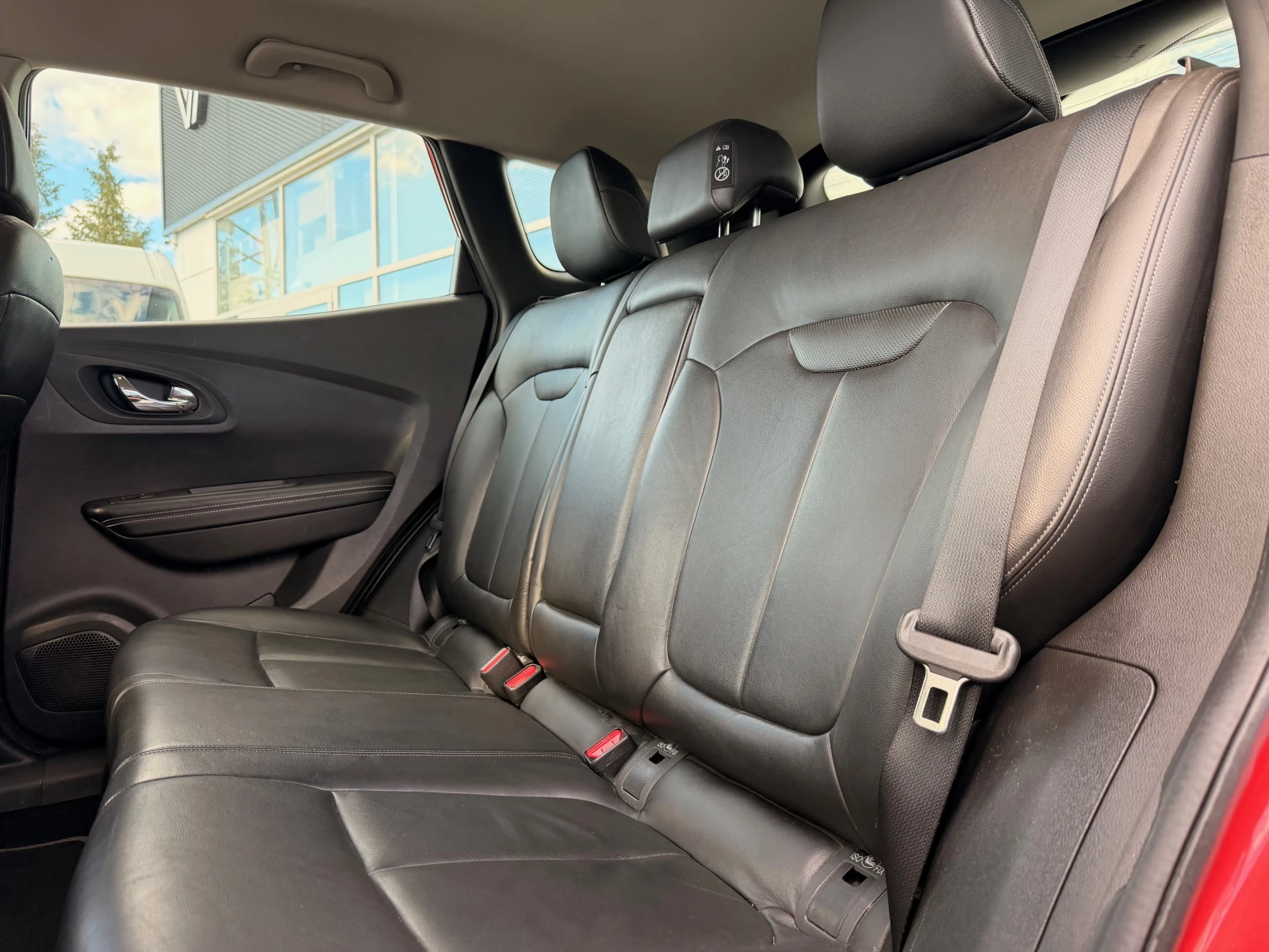 Renault Kadjar 1.6 dCI/ 130 к.с. / 4х4, снимка 15 - Автомобили и джипове - 53623381