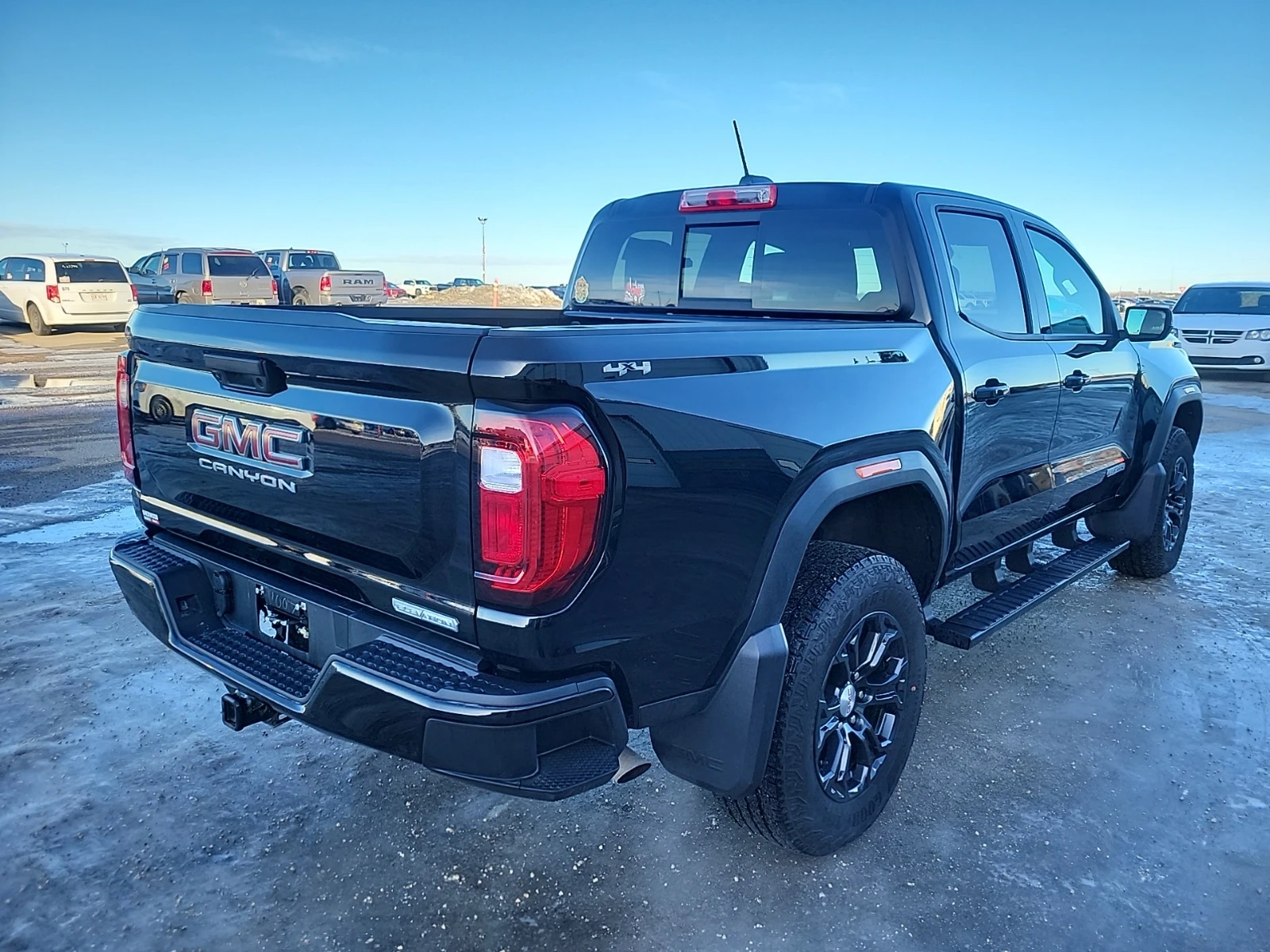 Gmc Canyon 4WD Crew Cab Elevation - изображение 3