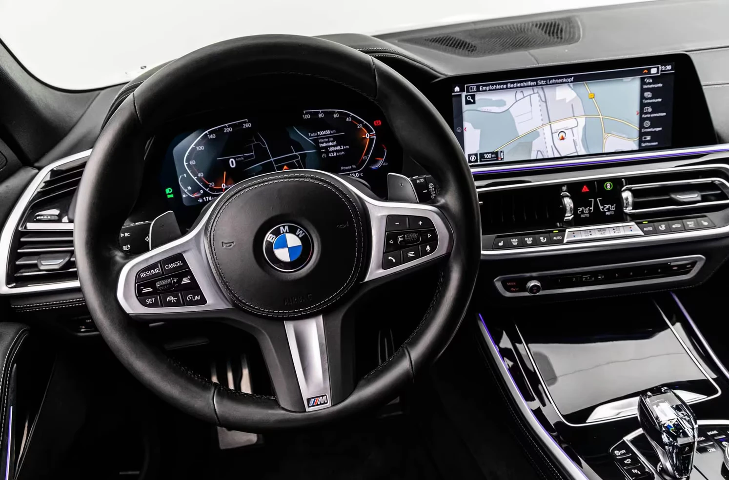 BMW X5 40i/M/333HP/LASER/SHADOW/PANO/SKY-L/360/NAVI/247hh, снимка 11 - Автомобили и джипове - 54777691
