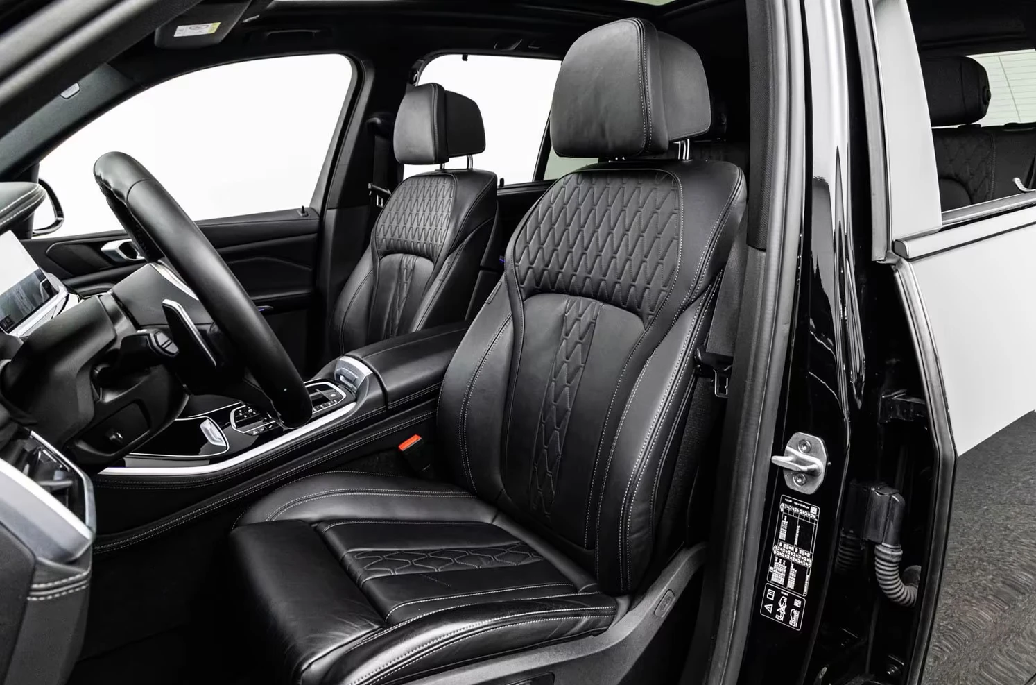 BMW X5 40i/M/333HP/LASER/SHADOW/PANO/SKY-L/360/NAVI/247hh, снимка 7 - Автомобили и джипове - 54777691
