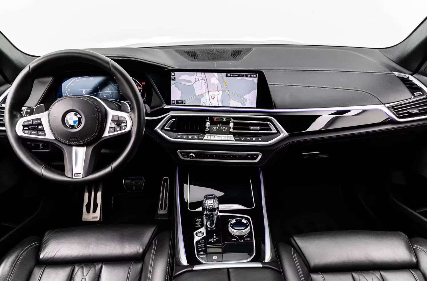 BMW X5 40i/M/333HP/LASER/SHADOW/PANO/SKY-L/360/NAVI/247hh, снимка 9 - Автомобили и джипове - 54777691