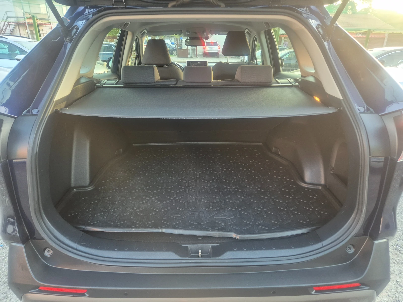 Toyota Rav4 2.5Hybrid/4×4, снимка 15 - Автомобили и джипове - 55081369