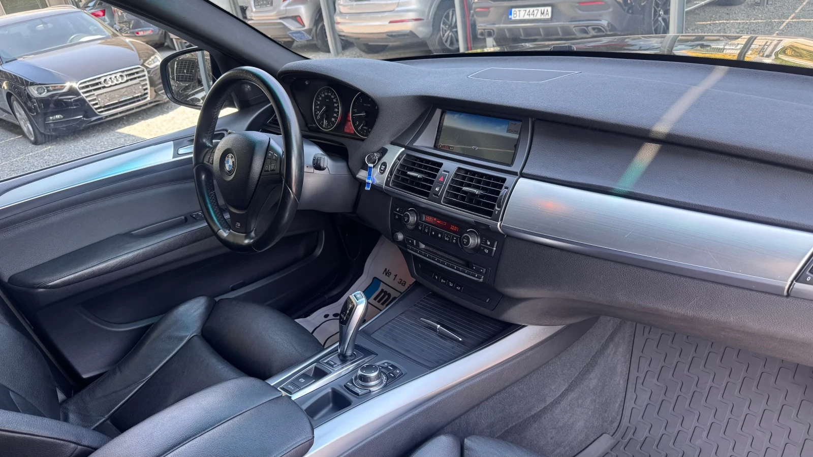 BMW X5 40d M Paket 306кс * FACE* DISTRONIC* ПАНОРАМА* ПЕЧ, снимка 10 - Автомобили и джипове - 55572270