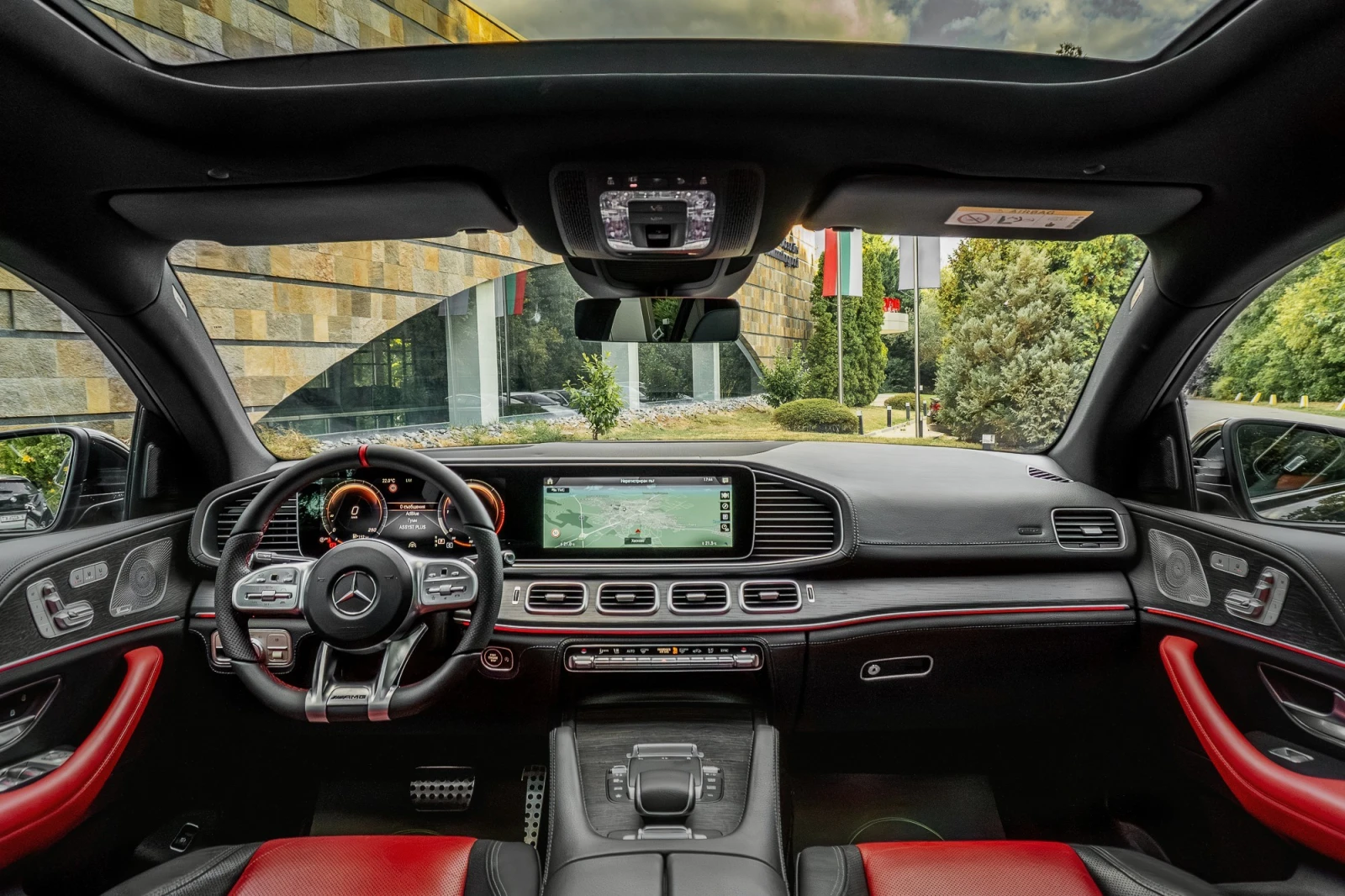 Mercedes-Benz GLE 350 d* 4MATIC* COUPE* DESIGNO* PANORAMA* LIMITED* 3XTV, снимка 12 - Автомобили и джипове - 55620363