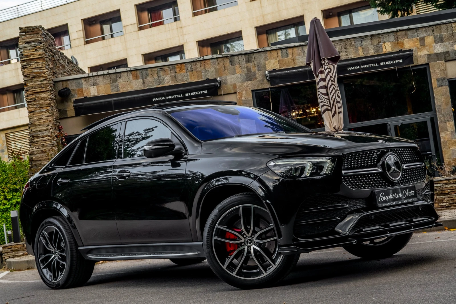 Mercedes-Benz GLE 350 d* 4MATIC* COUPE* DESIGNO* PANORAMA* LIMITED* 3XTV, снимка 6 - Автомобили и джипове - 55620363