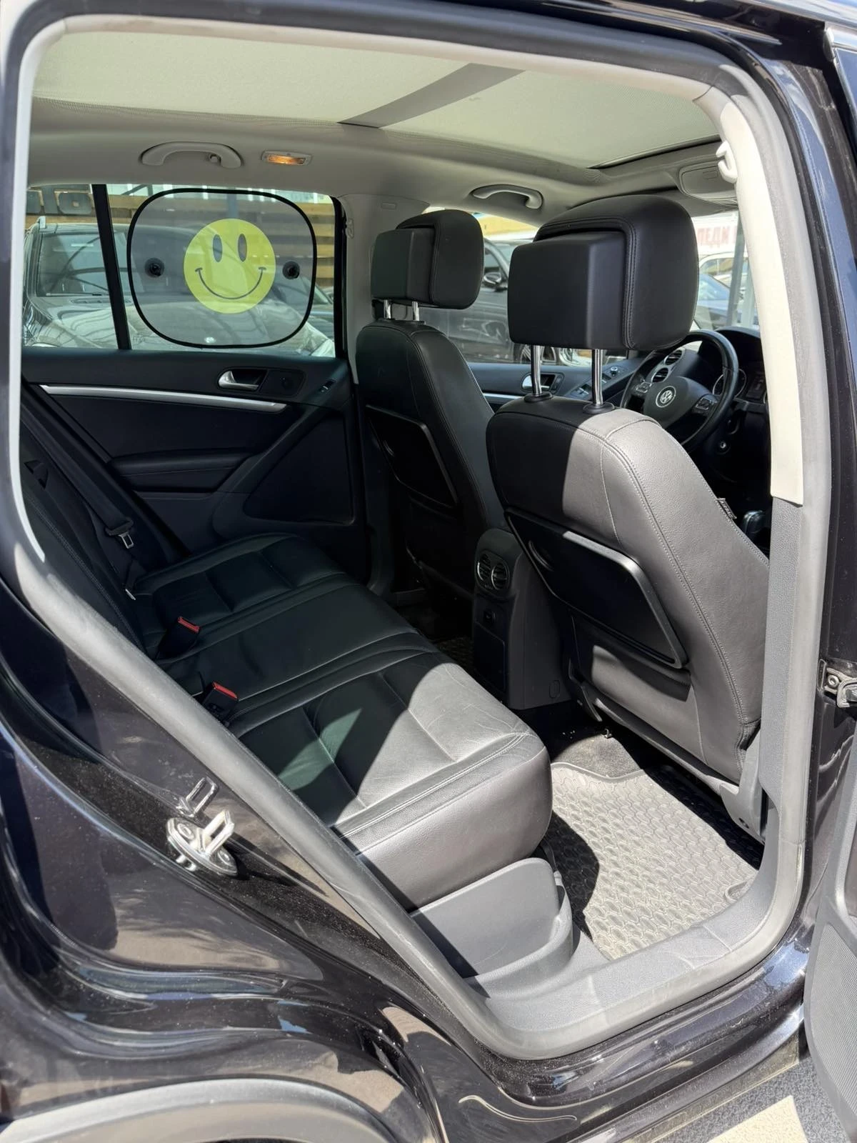 VW Tiguan, снимка 11 - Автомобили и джипове - 55843376